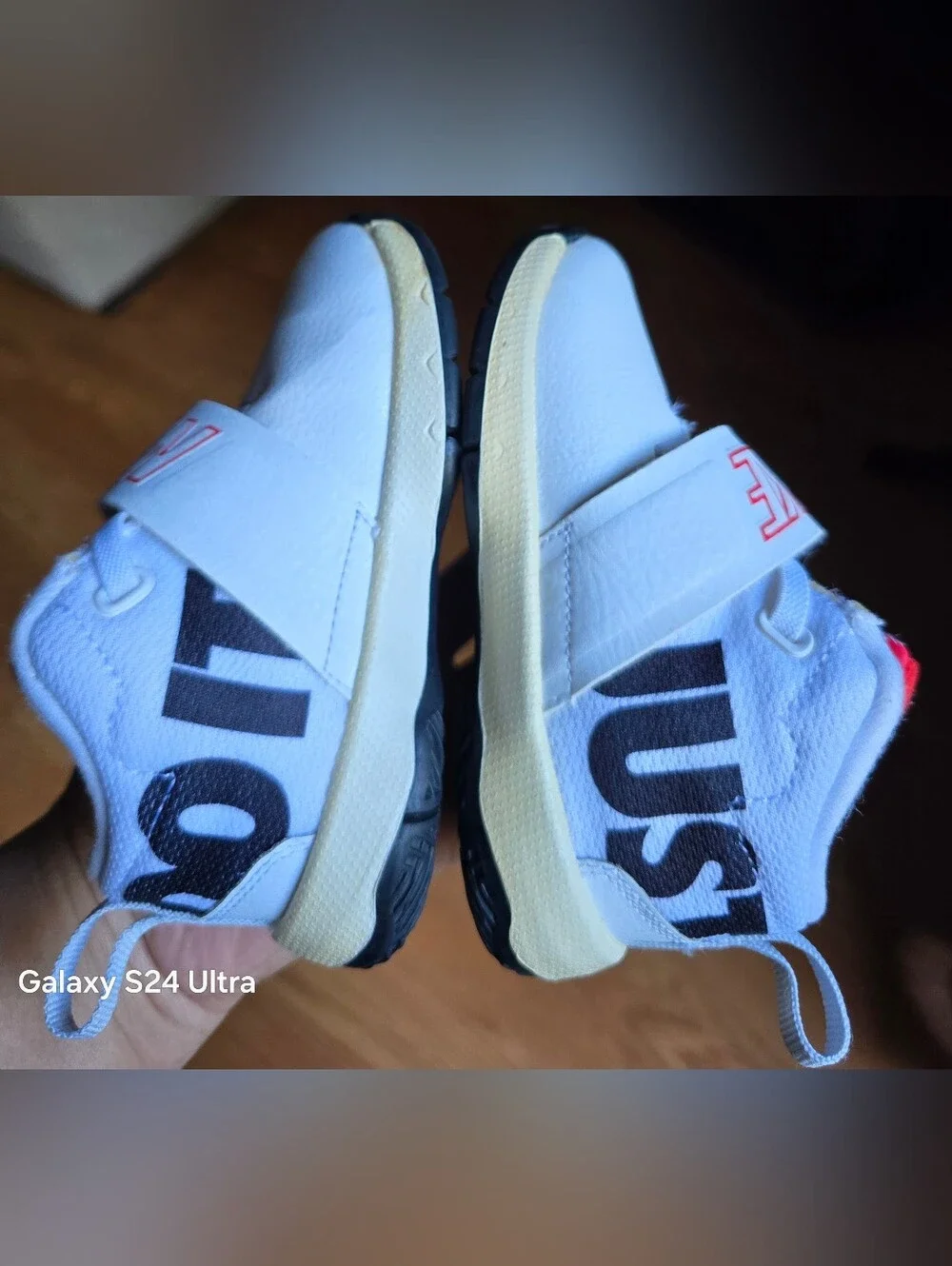 Sz 6C Toddler Kids NIKE TEAM HUSTLE D8 'JUST DO IT' Bungee Lace/Adj Strap
